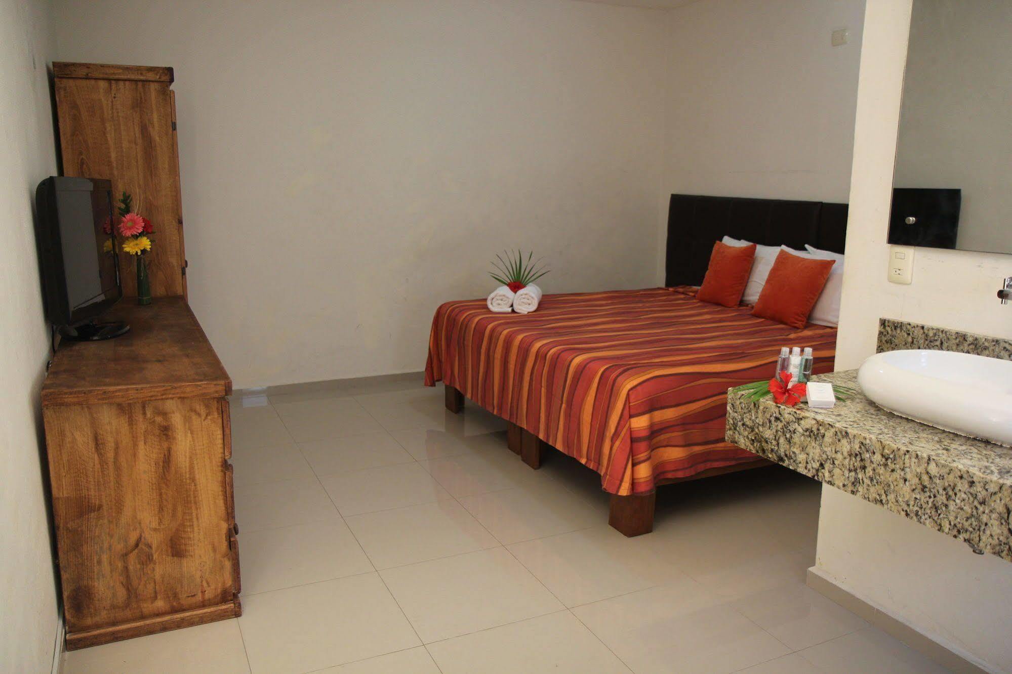 Ahava Hotel Playa del Carmen Dış mekan fotoğraf